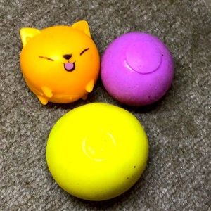 A squishy trio with two nedos+A orbee squishy fidget!